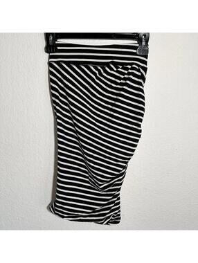Lululemon Athletica Anytime Skirt Deenie in Stripe White Black W8568S Size 4 $68